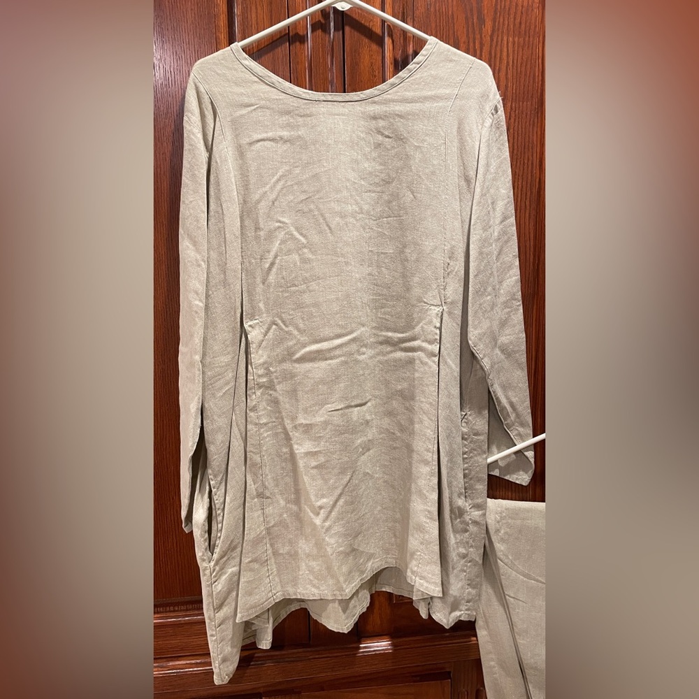 Vintage Flax Natural Linen Long-Sleeve Tunic. Size Medium.